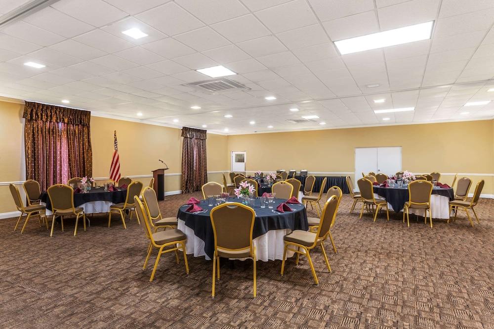 Hotel Ramada By Wyndham Houma Exterior foto